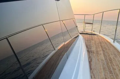 PRIVATE SUNSET MOTOR CRUISE – ATHENS RIVIERA